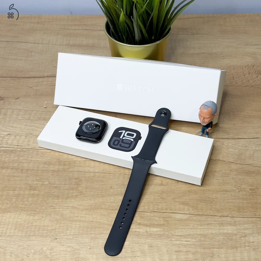 MacSzerez.com - Apple Watch S10 / 42mm / GPS / Kozmoszfekete / Apple Garancia!