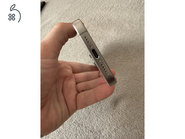 iPhone 15 Pro natúr titán 128GB 88% akkuval