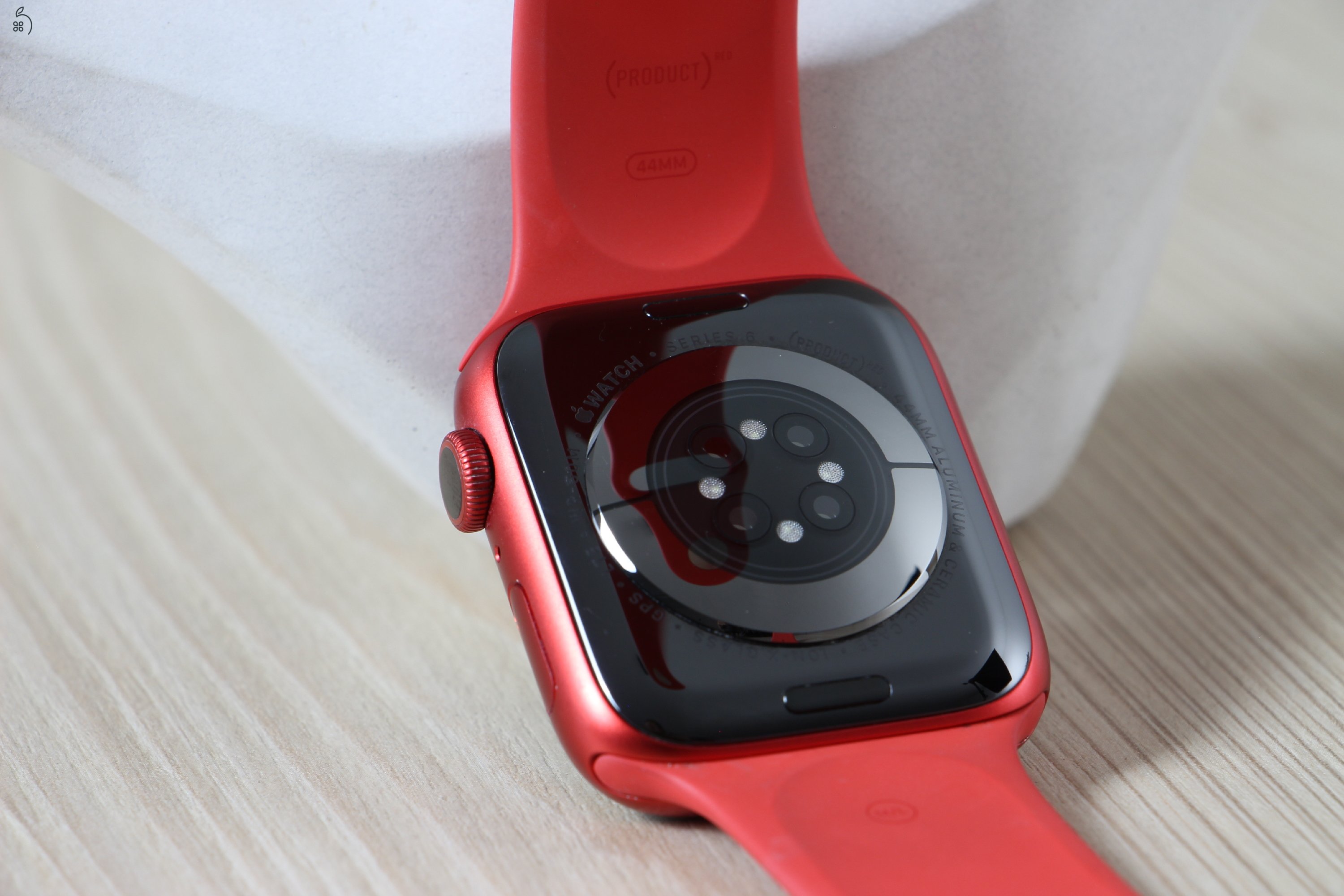 Apple Watch S6 44mm Product(RED) Cell. B US-7121