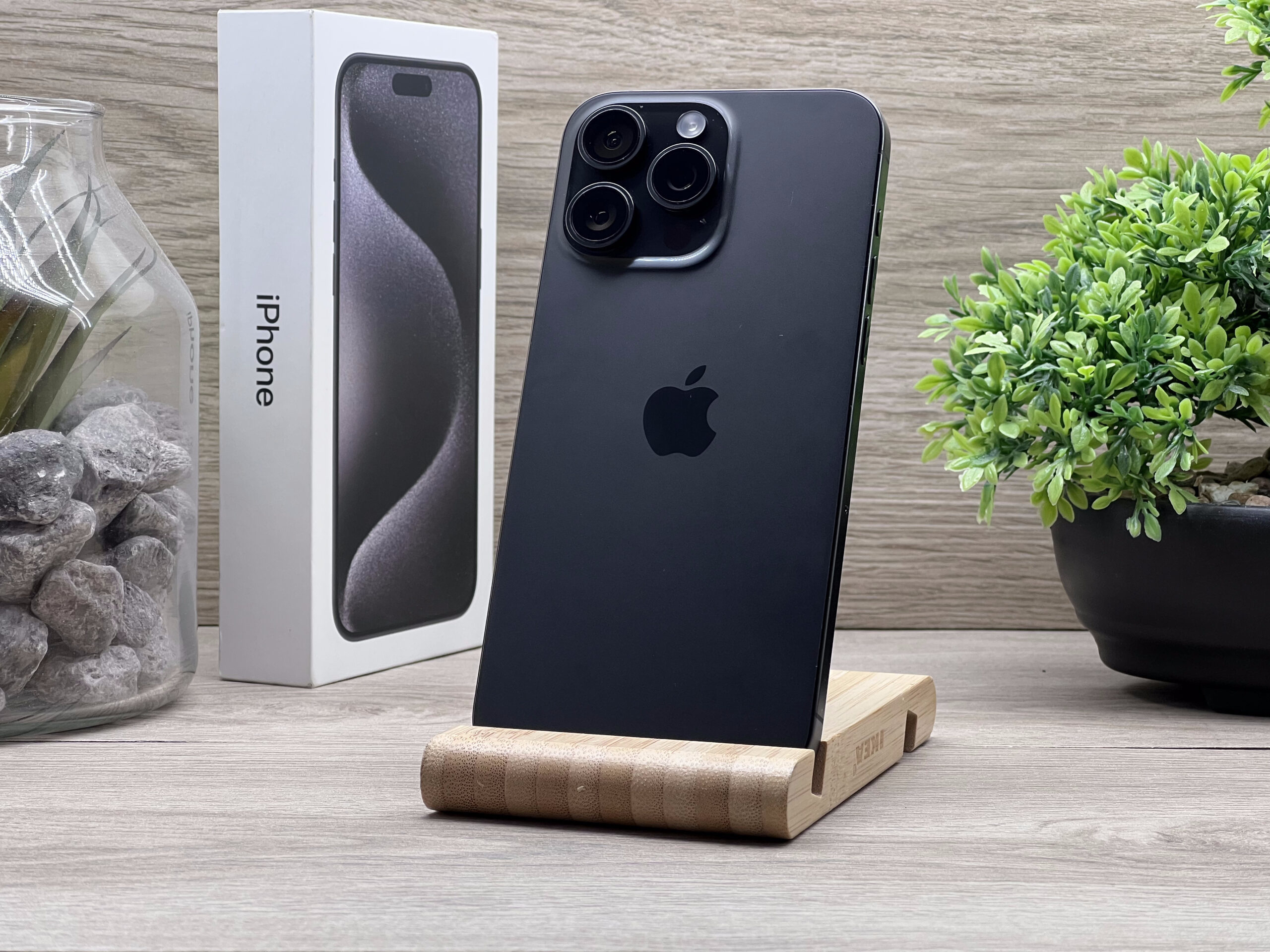 iPhone 15 Pro Max Black Titanium 512GB 2 ÉV Garanciával Számlával 92% Akksi