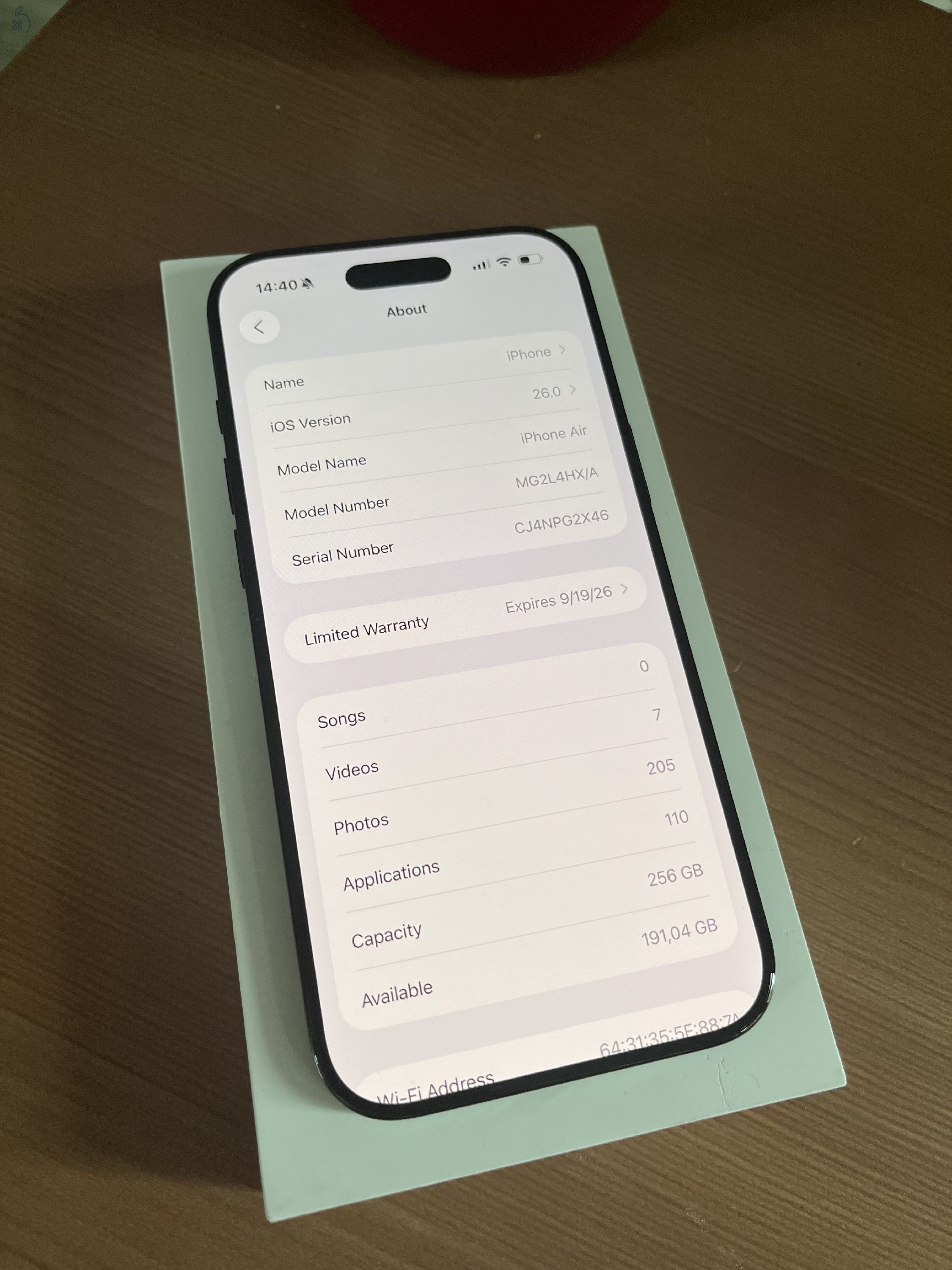 iPhone Air, 256GB, fekete