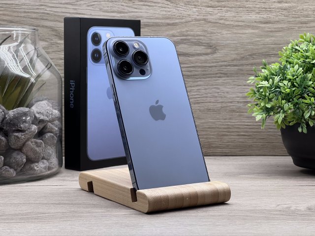 iPhone 13 Pro Sierra Blue 256GB 2 ÉV Garanciával Számlával 93 % Akksi