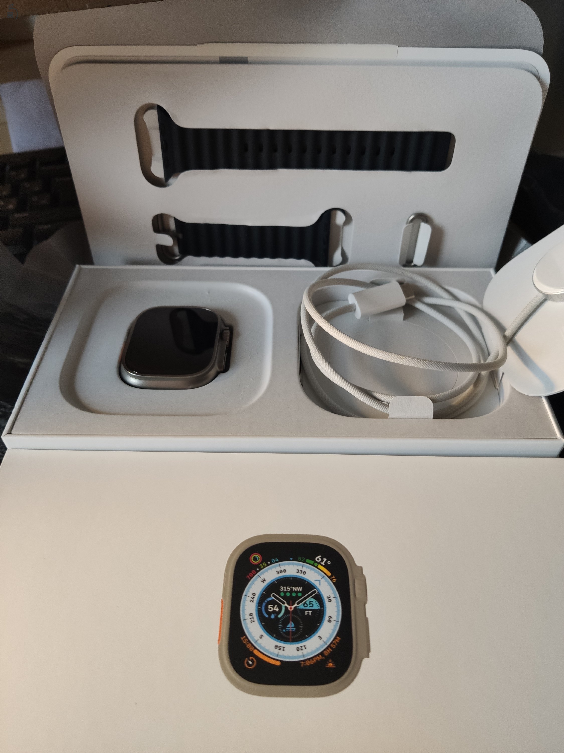 Apple Watch Ultra Natural Titanium, cellular 49 mm