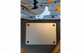 MacBook Air M3 garancia, magyar, minden tartozék
