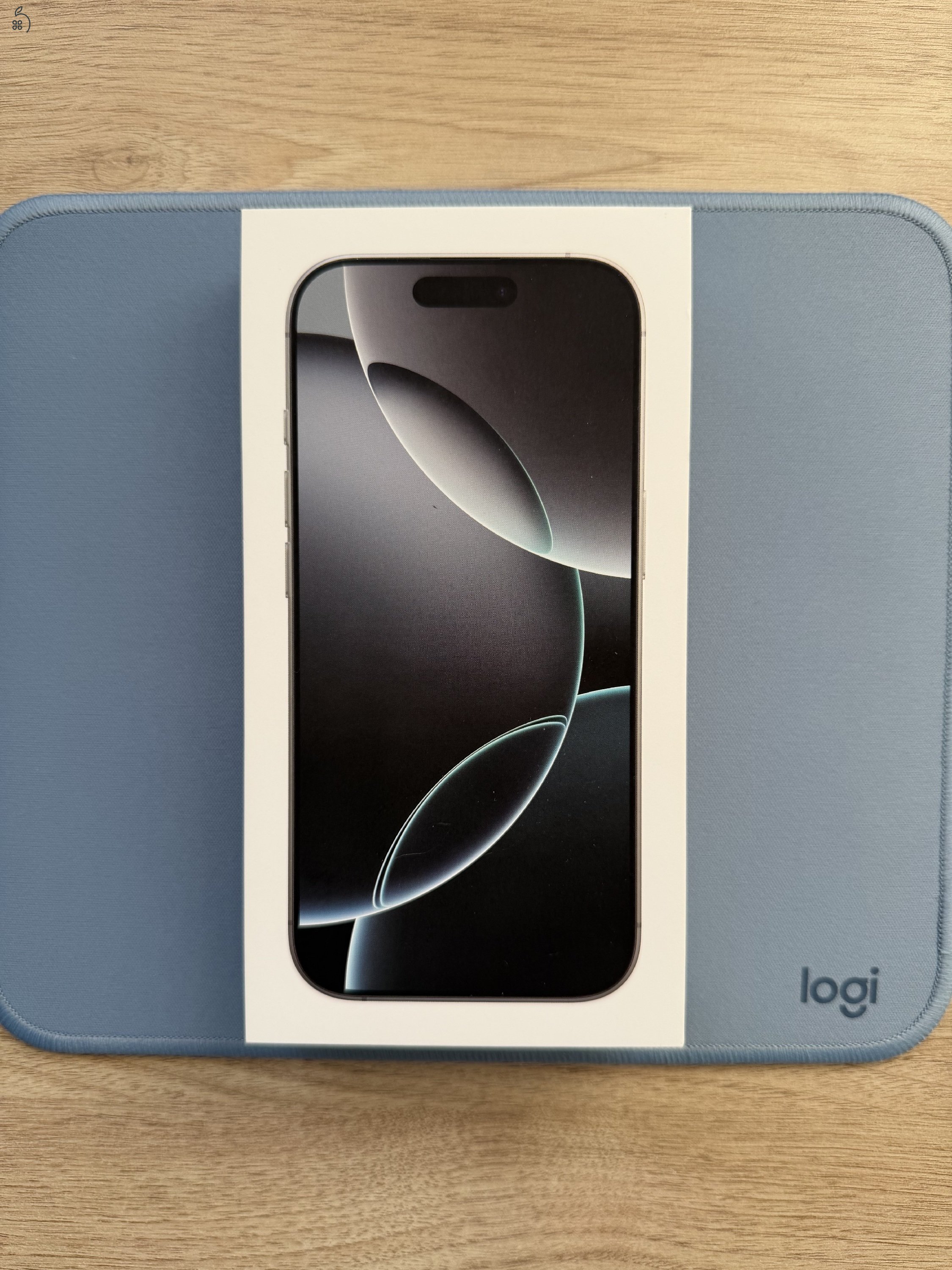 iPhone 16 Pro (fehér titán, 256 GB, 100% akku)