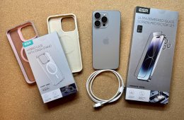 iPhone 15 Pro Max 256 GB – Natúr Titán – karcmentes + AppleCare+ 2025.10.31-ig + sok extra