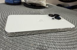 Eladó használd fehér Iphone 13 Pro, 256 GB