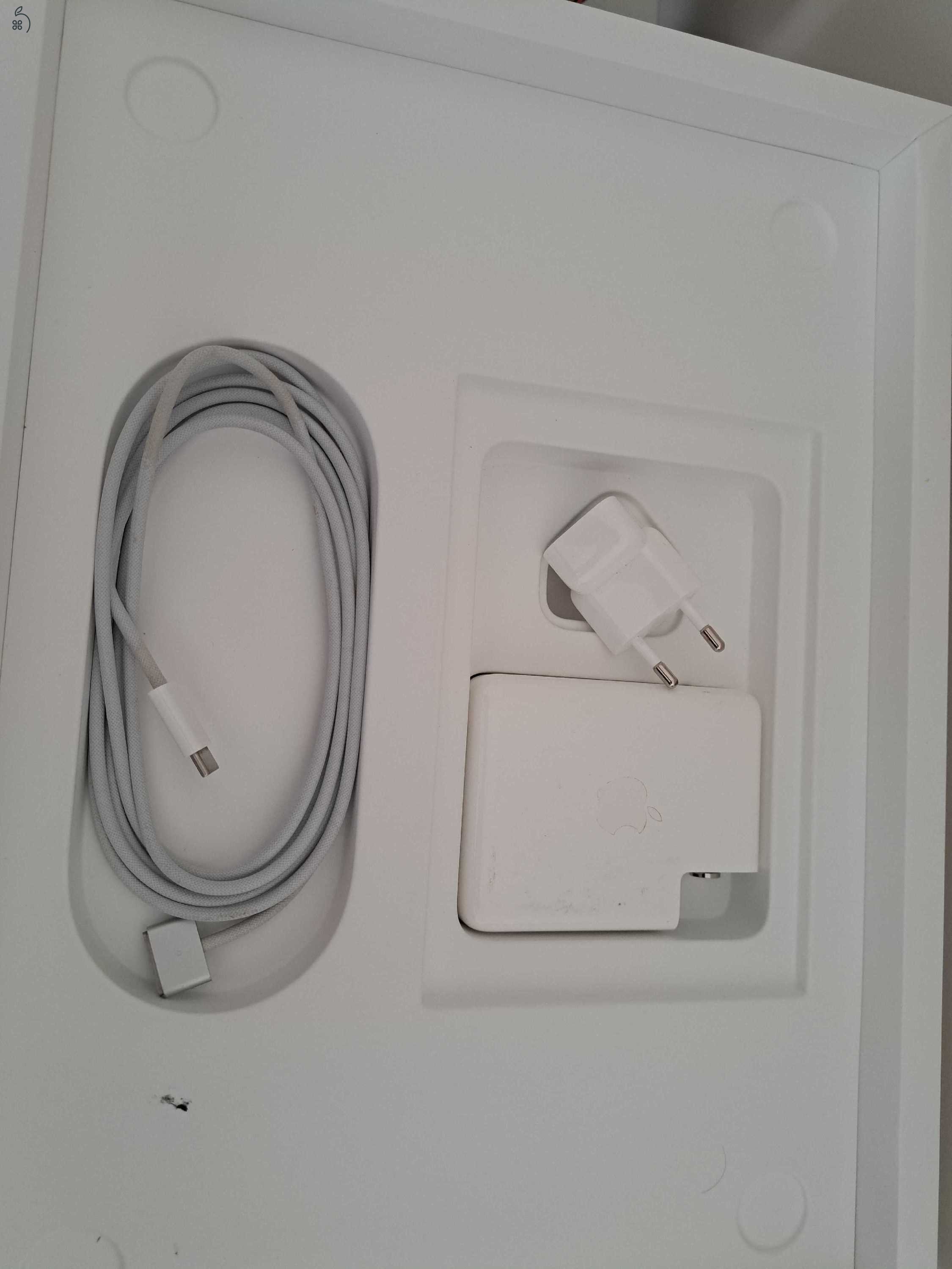 MacBook Pro 16