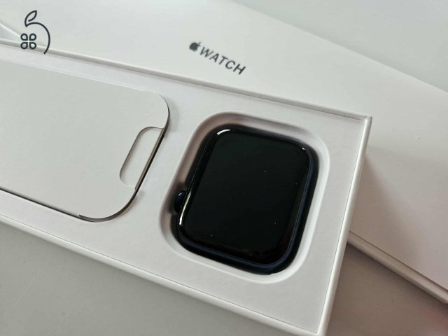 Szép állapotú Watch6, sok kiegészítővel