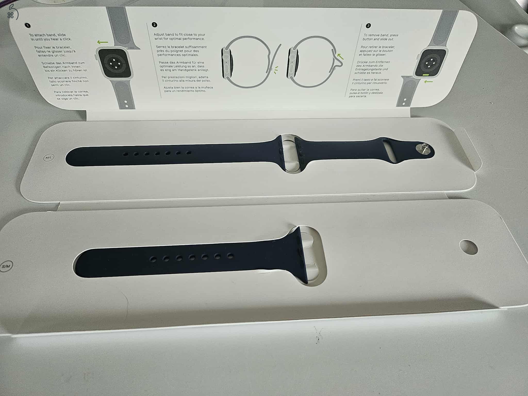 Szép állapotú Watch6, sok kiegészítővel