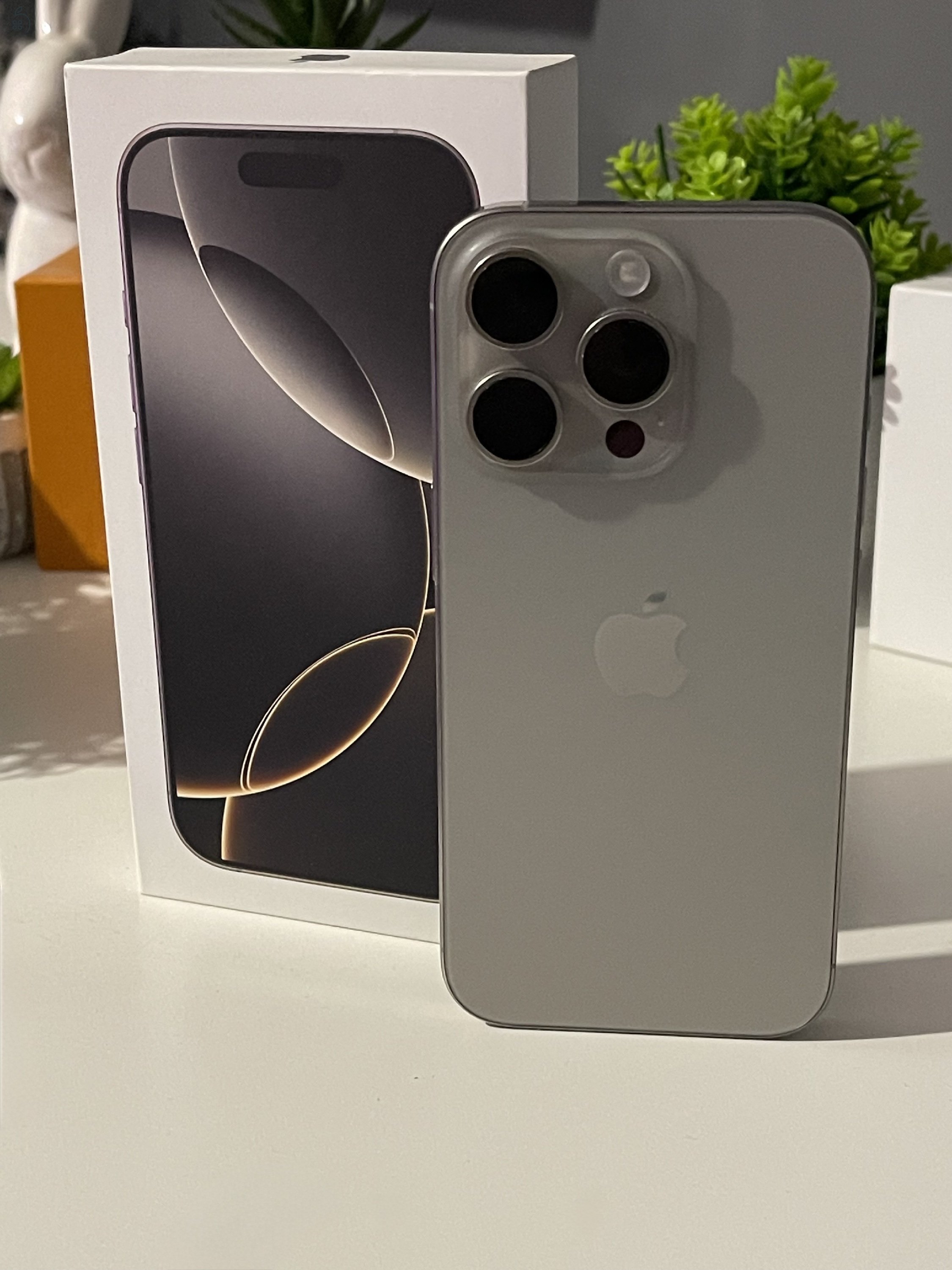 iPhone 16 Pro 128Gb Natural Titanium Kártyafüggetlen