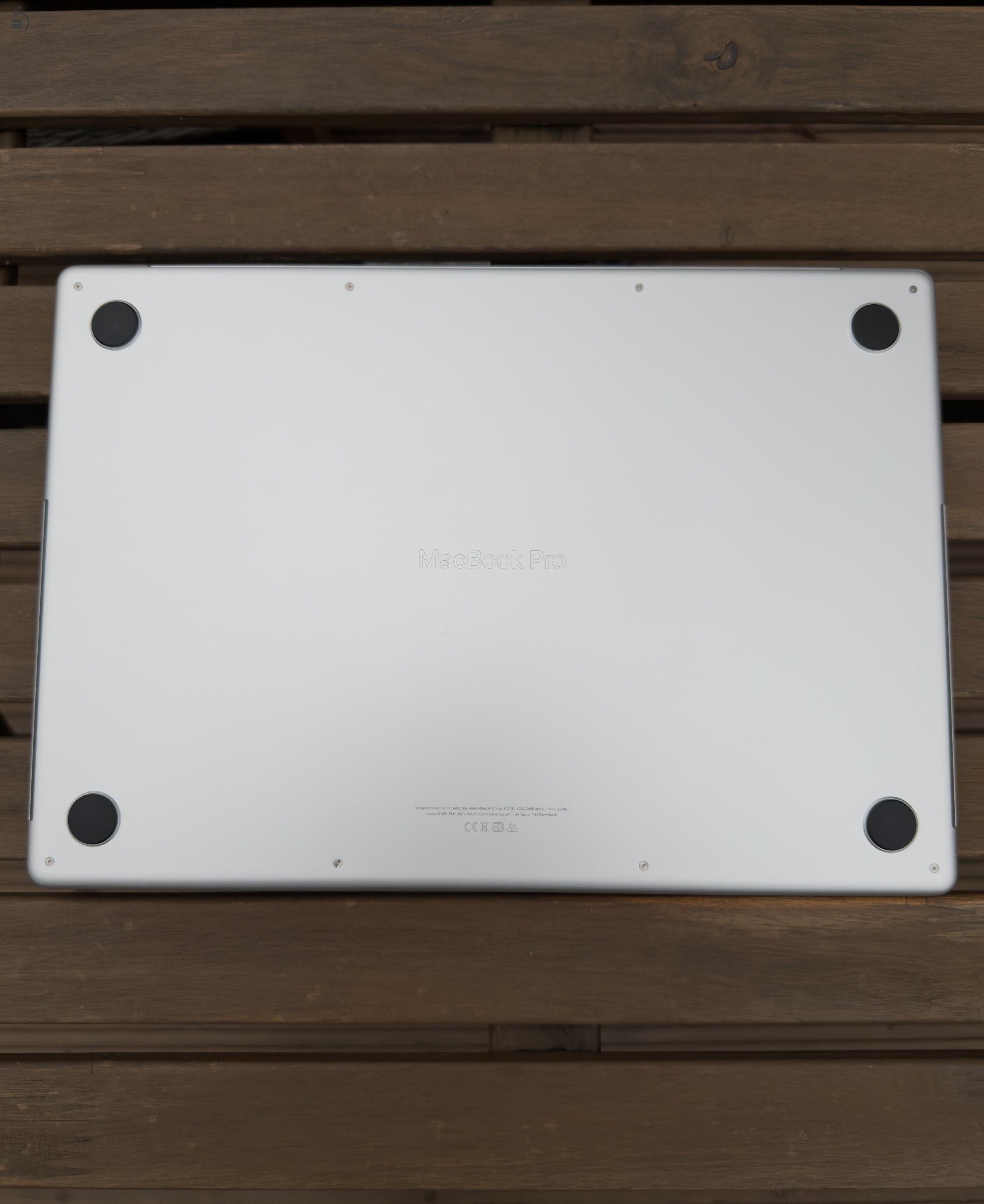 Ezüst Macbook pro M1 max 16”