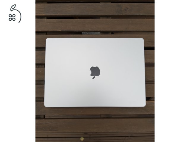 Ezüst Macbook pro M1 max 16”