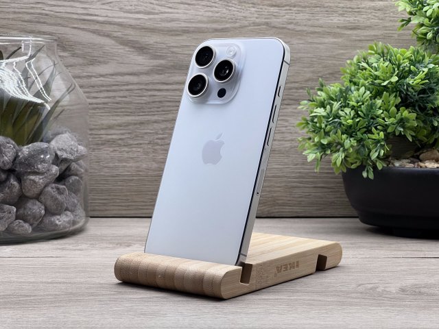 Hibátlan iPhone 16 Pro White Titanium 256GB 2 ÉV Garanciával Számlával 95% Akksi