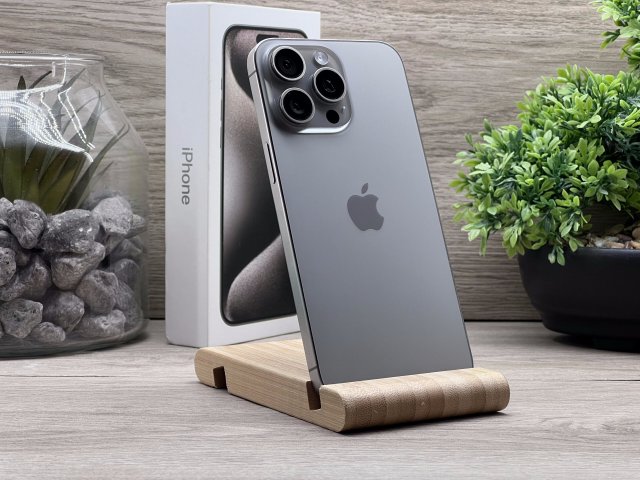 iPhone 15 Pro Max Natural Titanium 256GB 2 ÉV Garanciával Számlával 93% Akksi