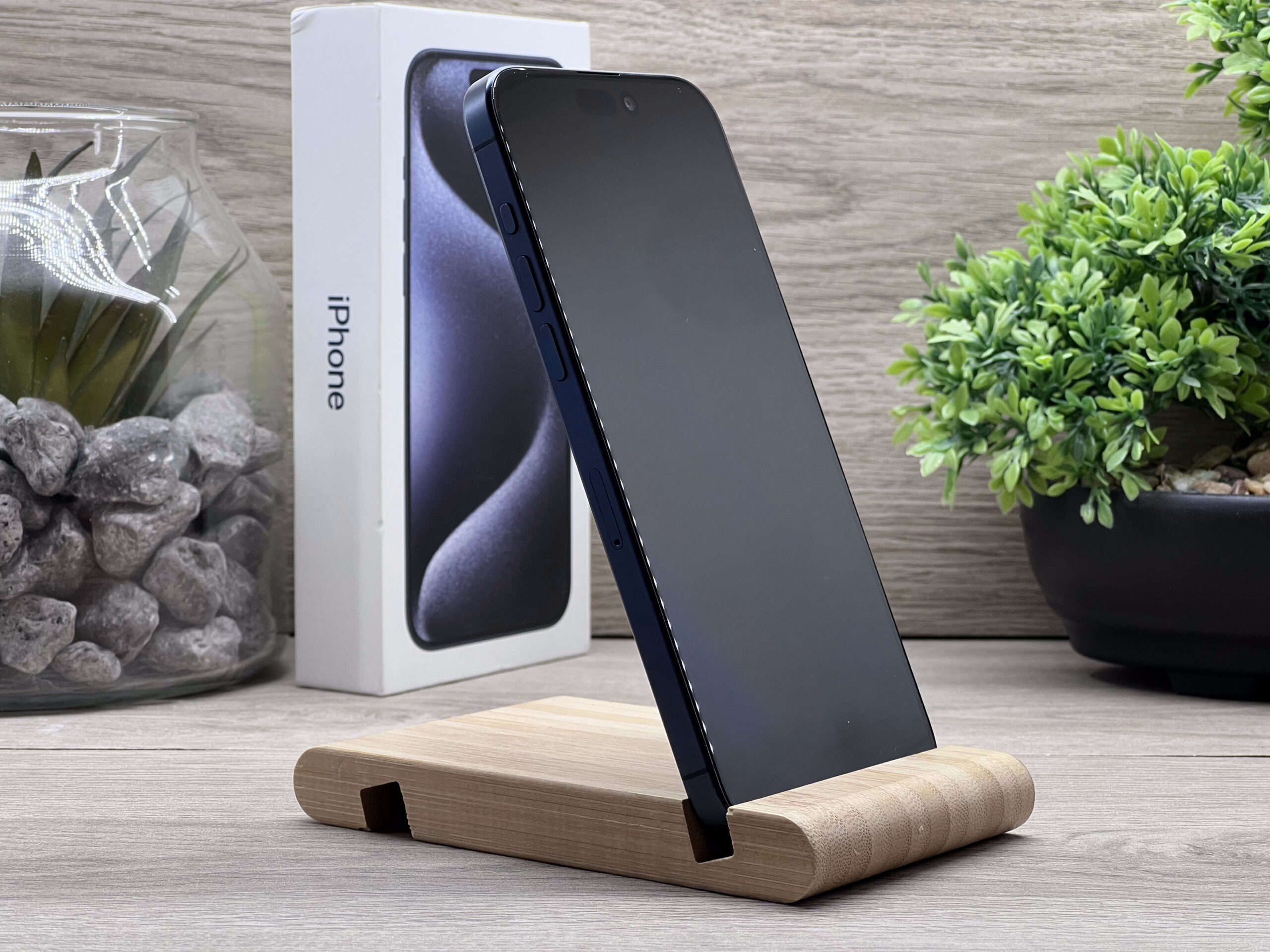 iPhone 15 Pro Max Blue Titanium 256GB 2 ÉV Garanciával Számlával 91% Akksi