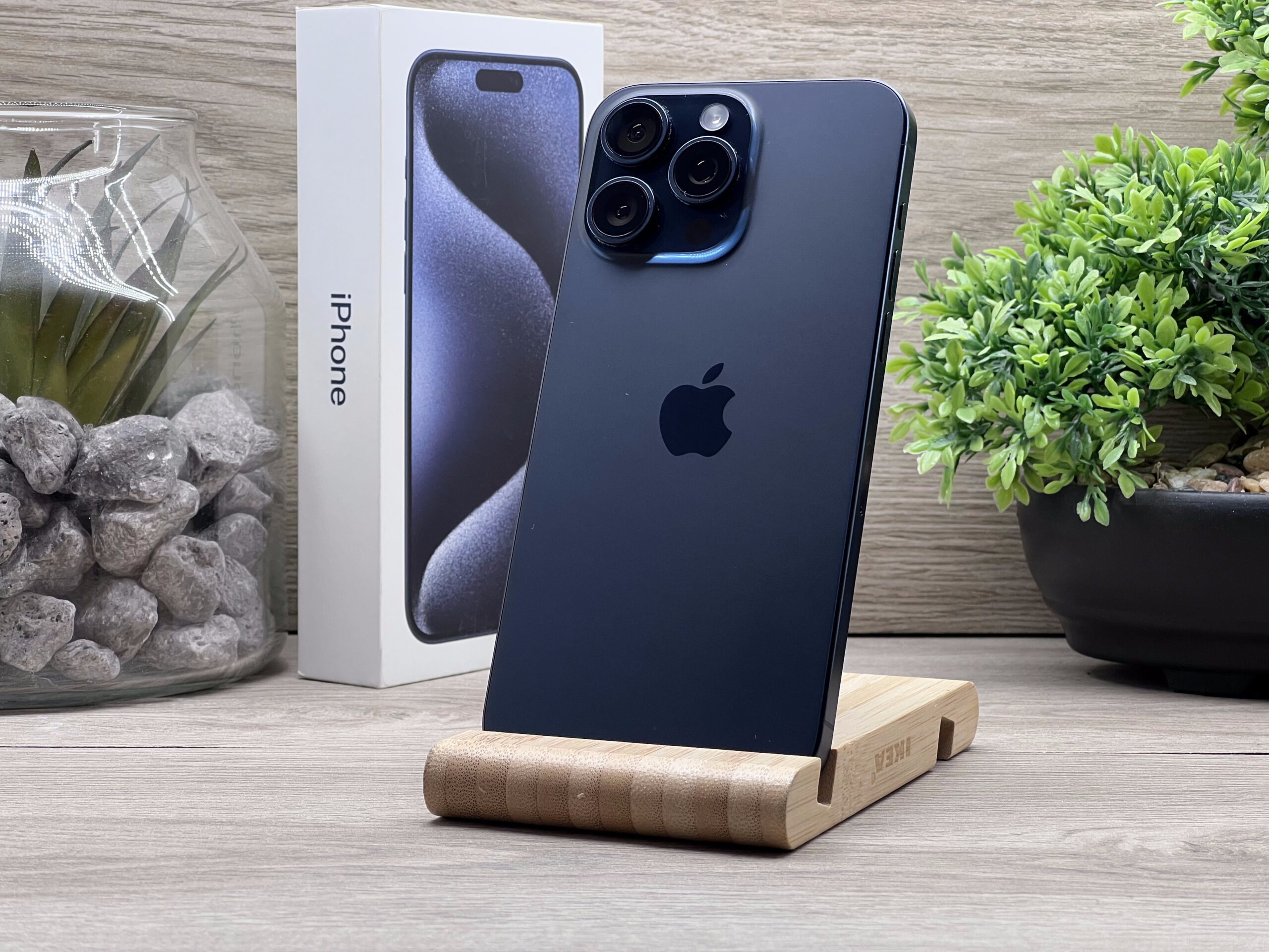 Hibátlan iPhone 15 Pro Max Blue Titanium 512GB 2 ÉV Garanciával Számlával 90 % Akksi