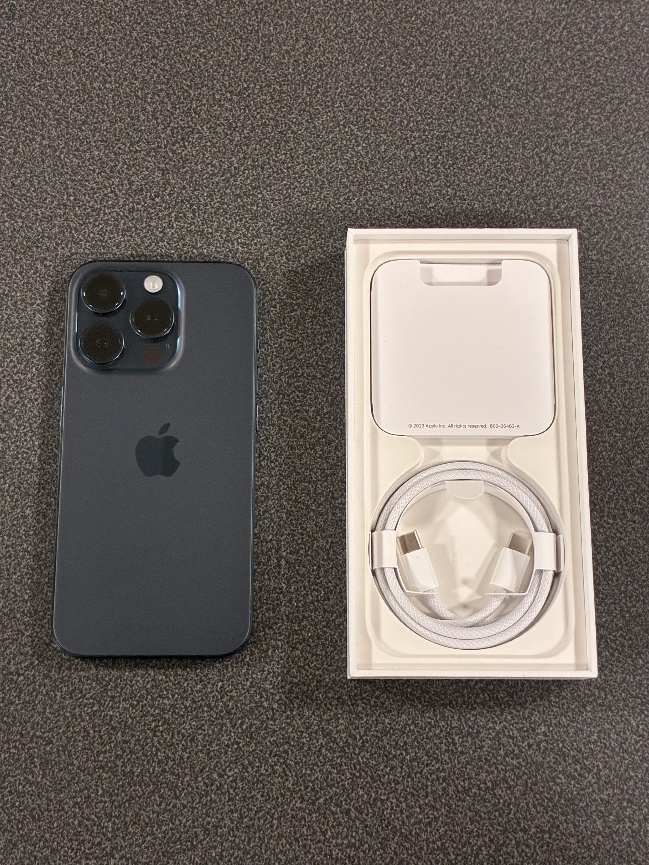 iPhone 15 Pro 128 GB Blue Titanium – Újszerű, hibátlan állapot!