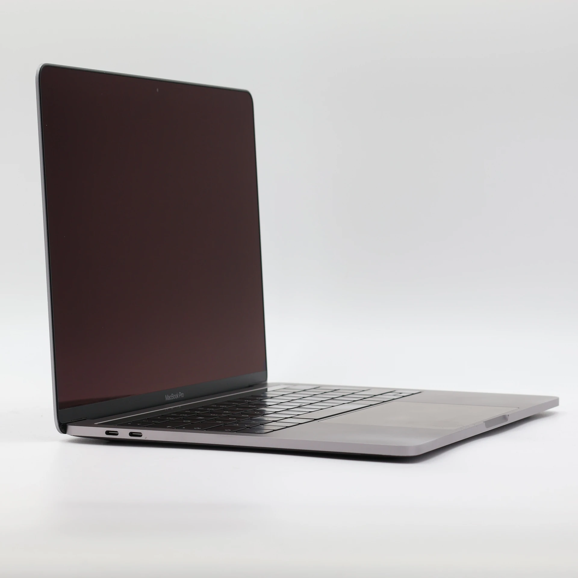 1 év garanciával! Felújított Apple Macbook PRO i5 2019 128 GB Space Gray