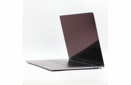 1 év garanciával! Felújított Apple Macbook PRO i7 2018 512 GB Space Gray