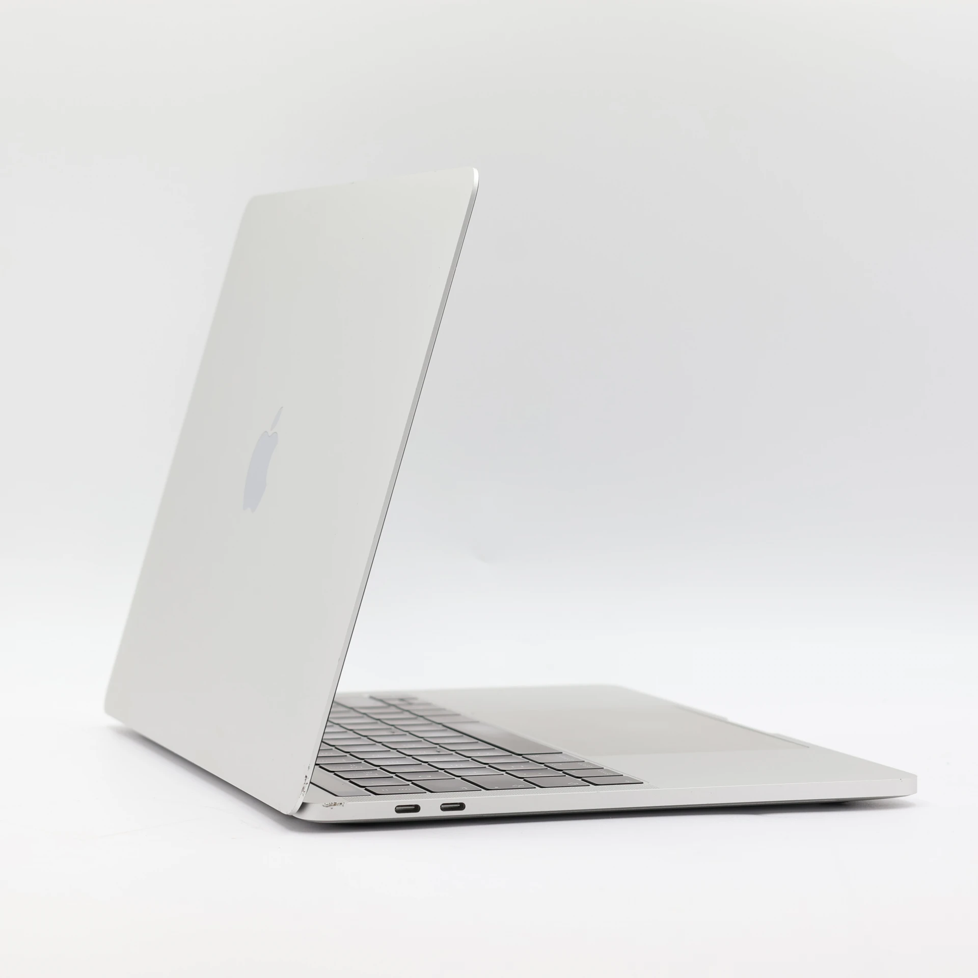 1 év garanciával! Felújított Apple Macbook PRO i7 2019 512 GB Space Gray
