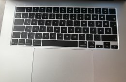 Apple MacBook Air 15, M4 / 16mag/ 10 CPU / 10 GPU / 256GB SSD, pár hónapos, AppleCare+ 2026.06.26-ig