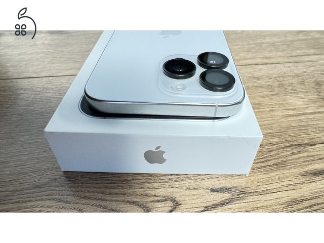 iPhone 16 Pro Max – 512 GB – White Titanium – 100% Akku – Kártyafüggetlen – Hibátlan + 3 MagSafe tok