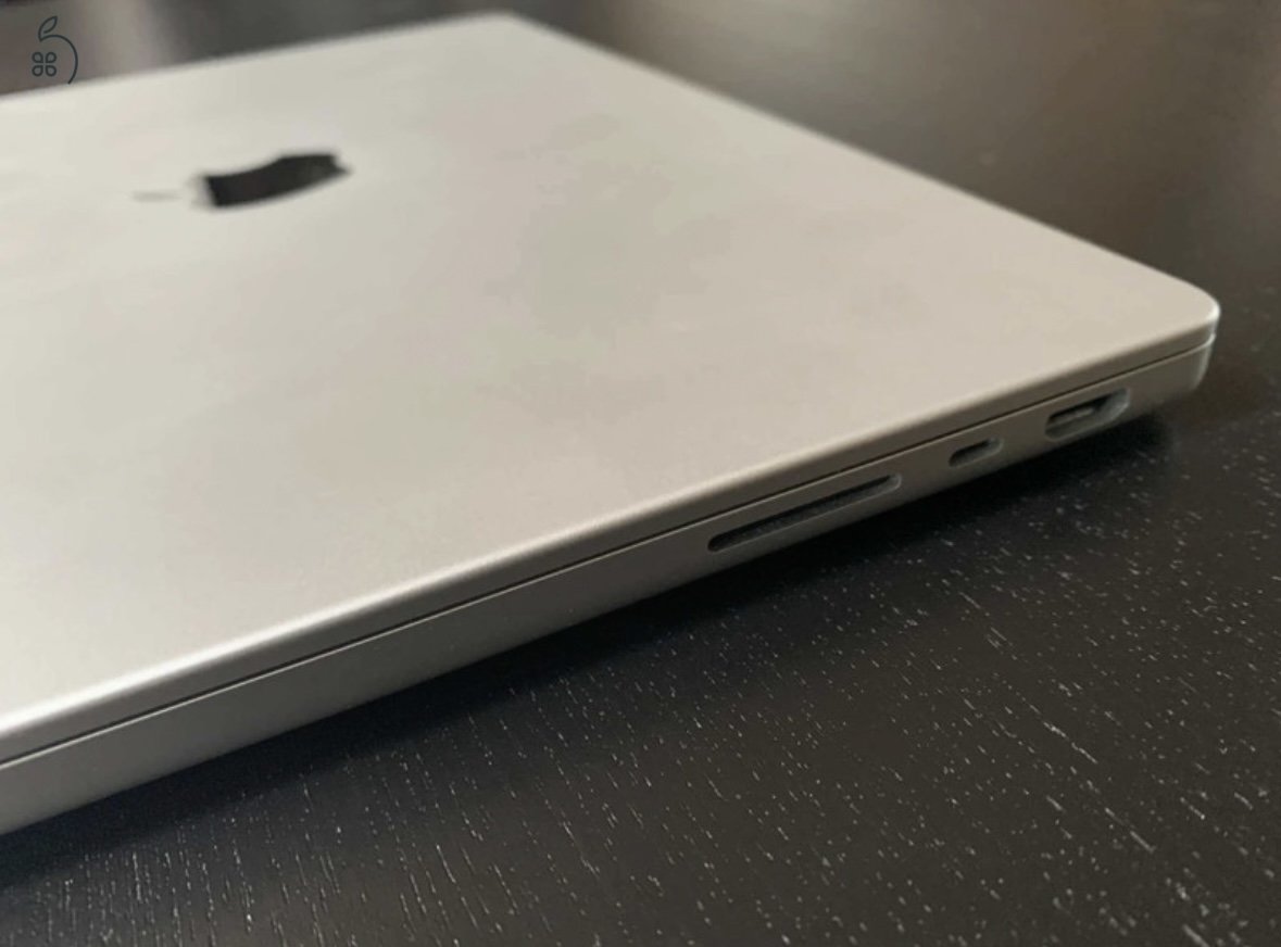 Apple MacBook Pro M1 (2021)