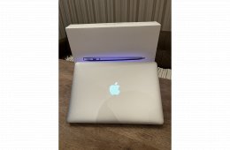 Apple MacBook  90 ciklussal