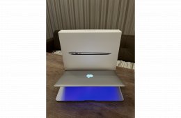 Apple MacBook  90 ciklussal