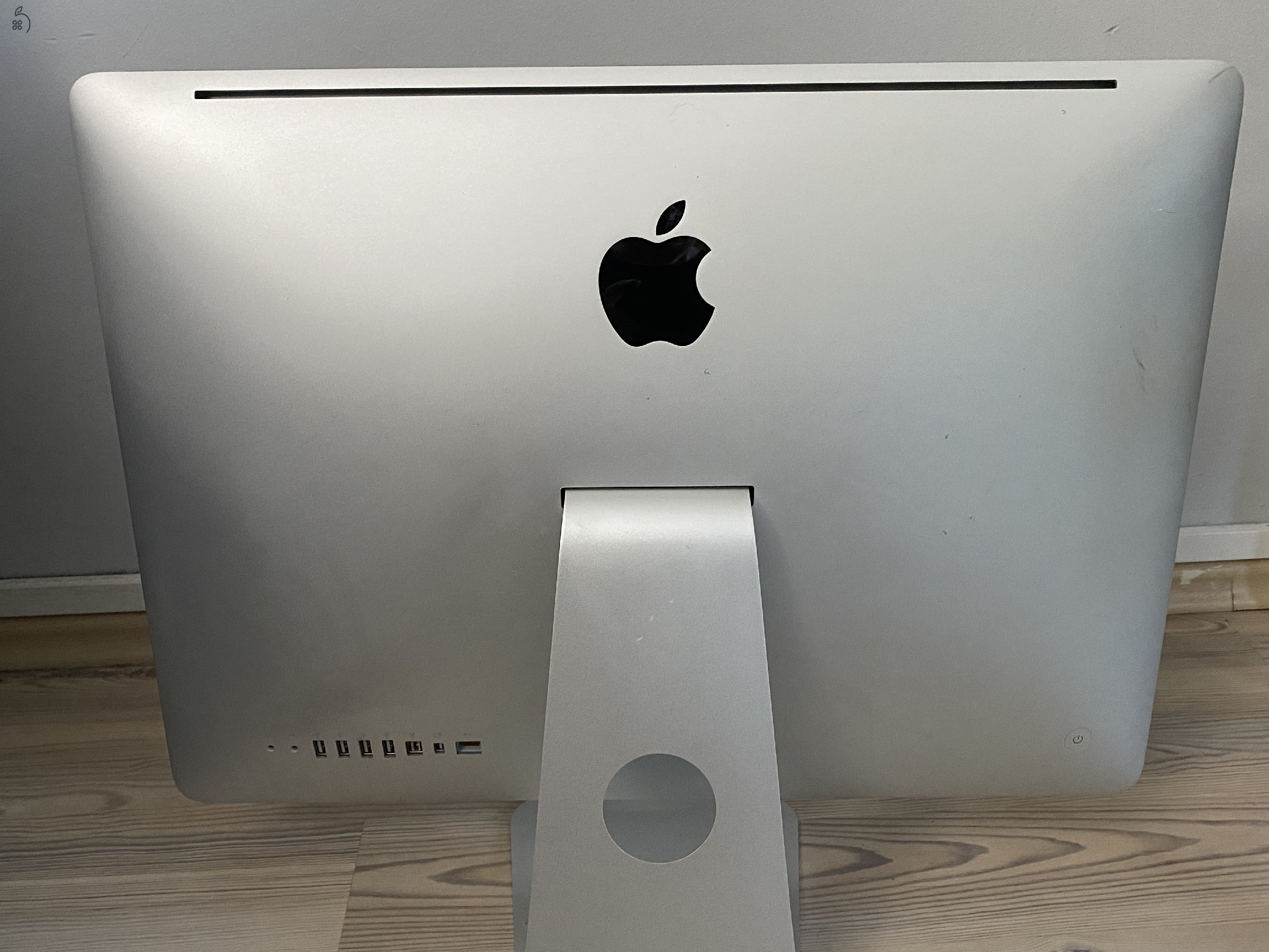 Apple iMac 21.5