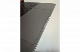 Retina MacBook Pro 13” – 2017, Touch Bar, 256GB SSD, Magyar
