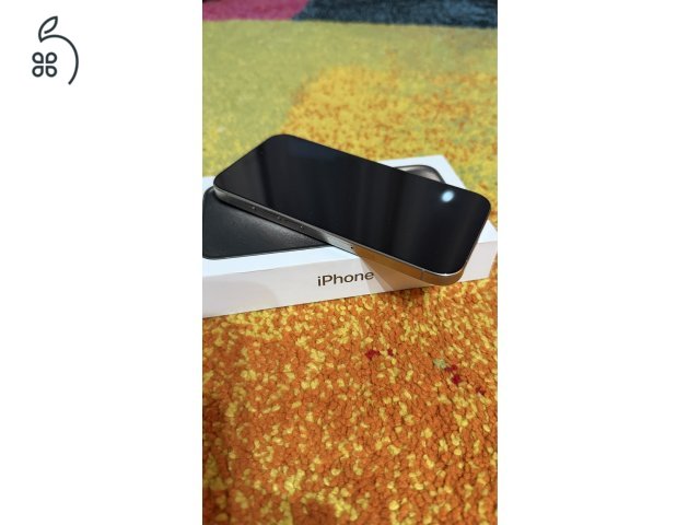 Újszerű gyönyörű Iphone 15pro