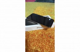Újszerű gyönyörű Iphone 15pro