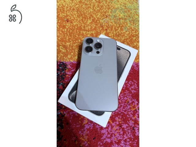 Újszerű gyönyörű Iphone 15pro
