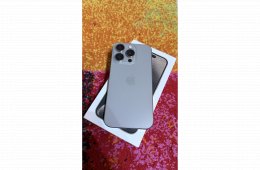 Újszerű gyönyörű Iphone 15pro