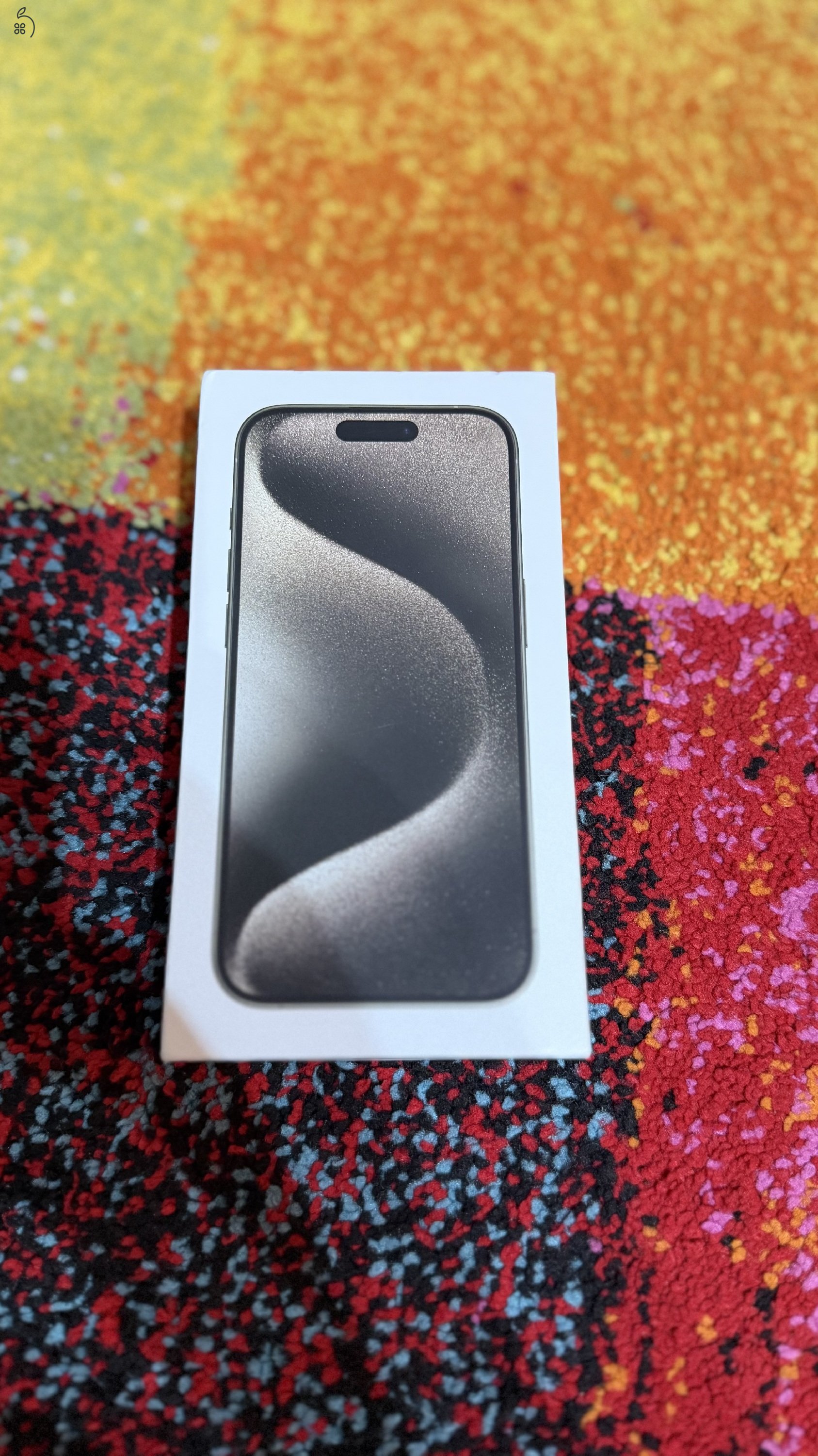 Újszerű gyönyörű Iphone 15pro
