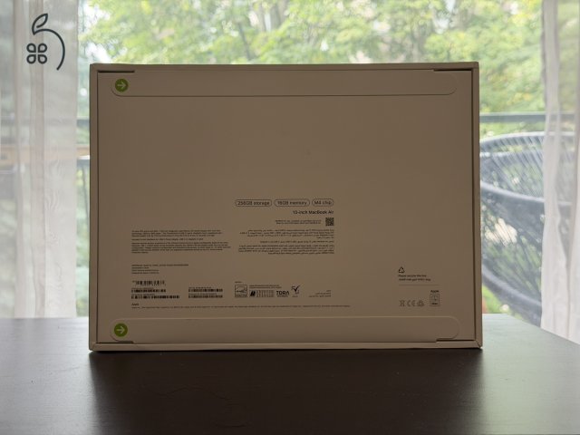 MacBook Air M4 256/16