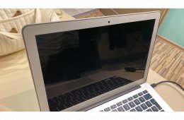 Macbook Air (2015) 13”