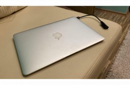 Macbook Air (2015) 13”