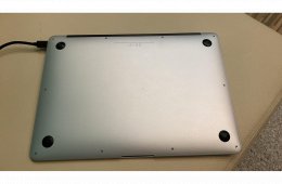 Macbook Air (2015) 13”