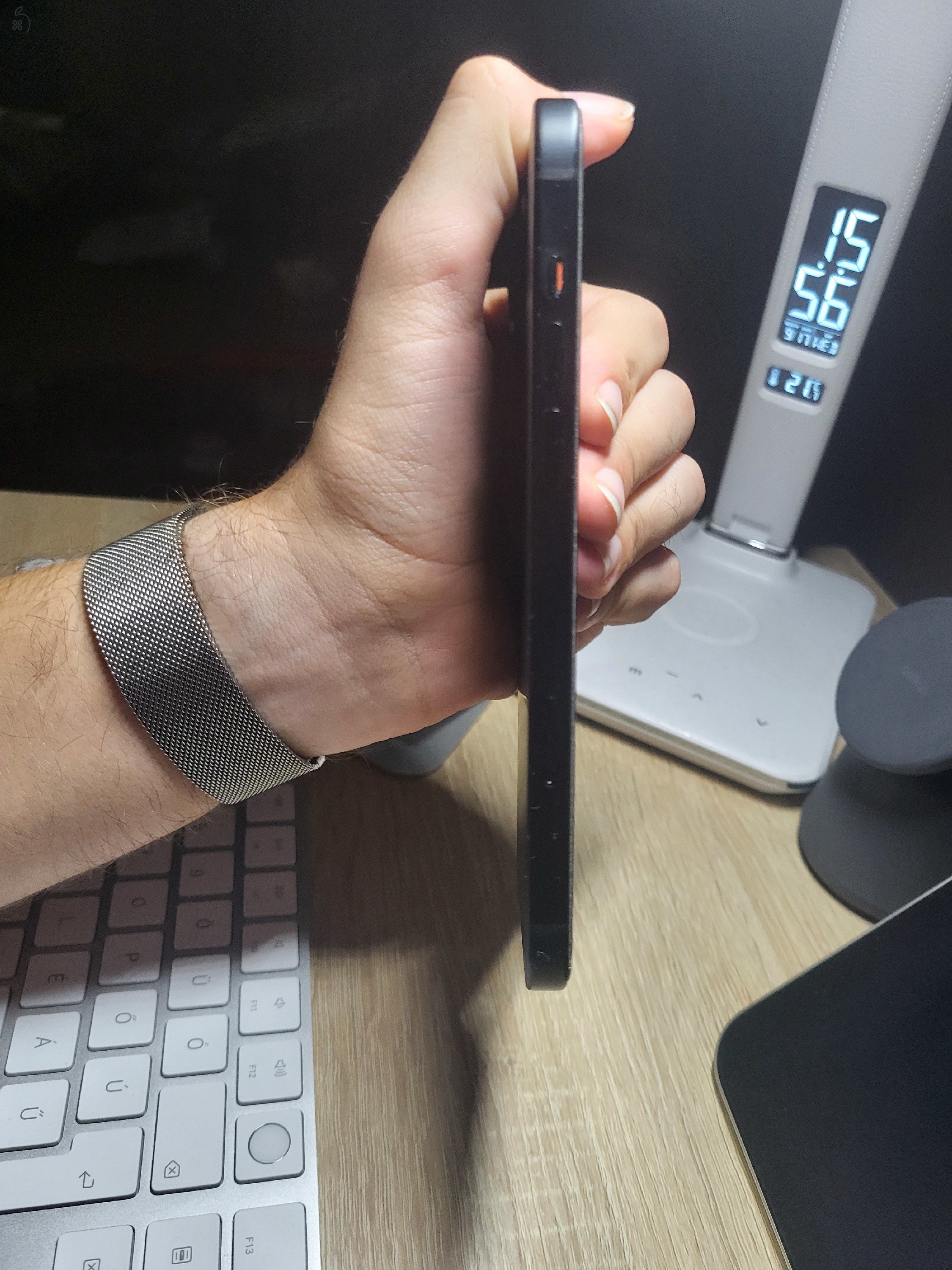 Iphone 15 plus, 128gb, újszerű, gyári tokokkal