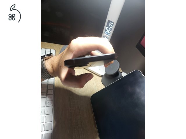 Iphone 15 plus, 128gb, újszerű, gyári tokokkal