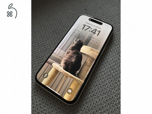 Hibátlan sárga iPhone 15