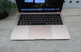 Apple MacBook Air 13” (2018, Retina) – Pehelykönnyű, megbízható mindennapokra – 8/256 – Használt, megkímélt – 82% akku (320 ciklus) – Garancia 3 hónap