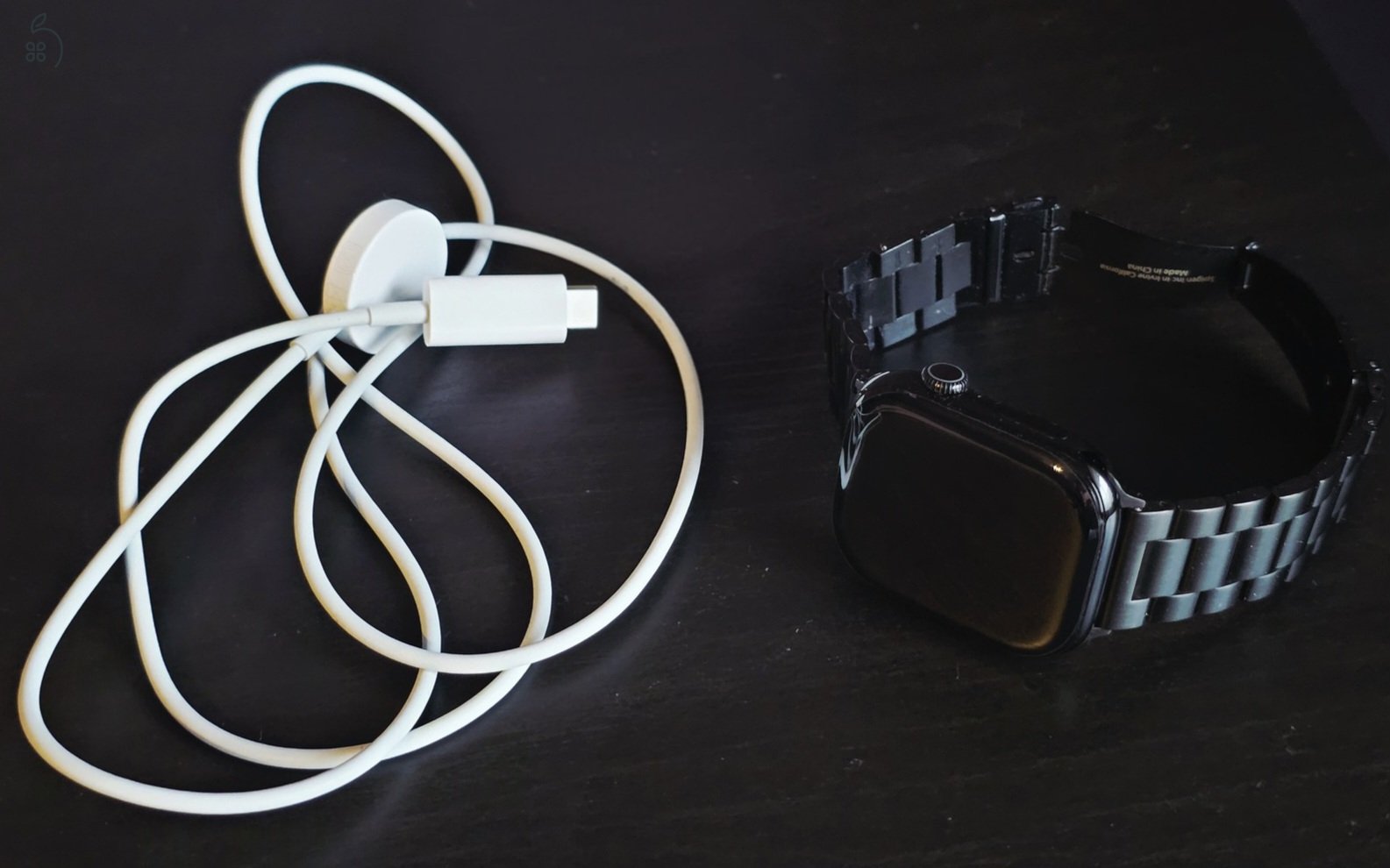 Apple Watch Series 10 - GPS + Cellular, 46 mm, Jetblack, 1 Év Gari