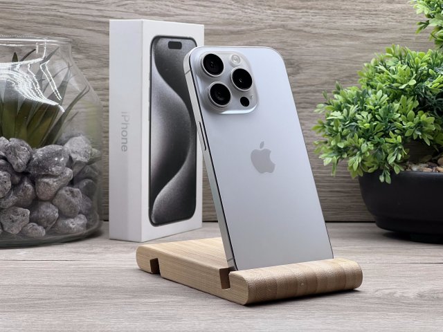 Hibátlan iPhone 15 Pro White Titanium 256GB 2 ÉV Garanciával Számlával 92% Akksi