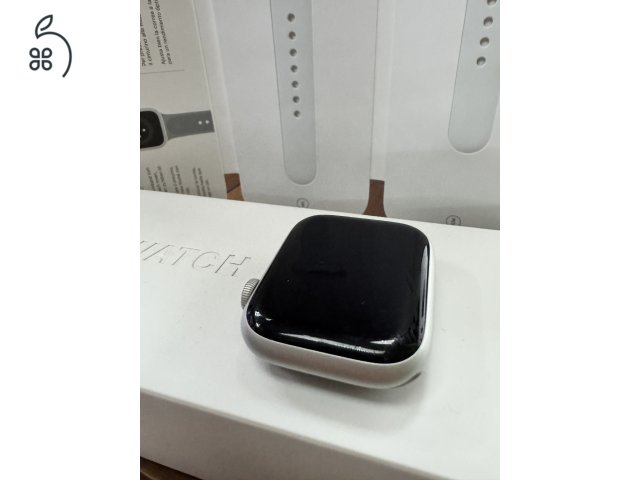 Apple Watch 8 (GPS + cellular 45 mm) Ezüst Alu Fehér