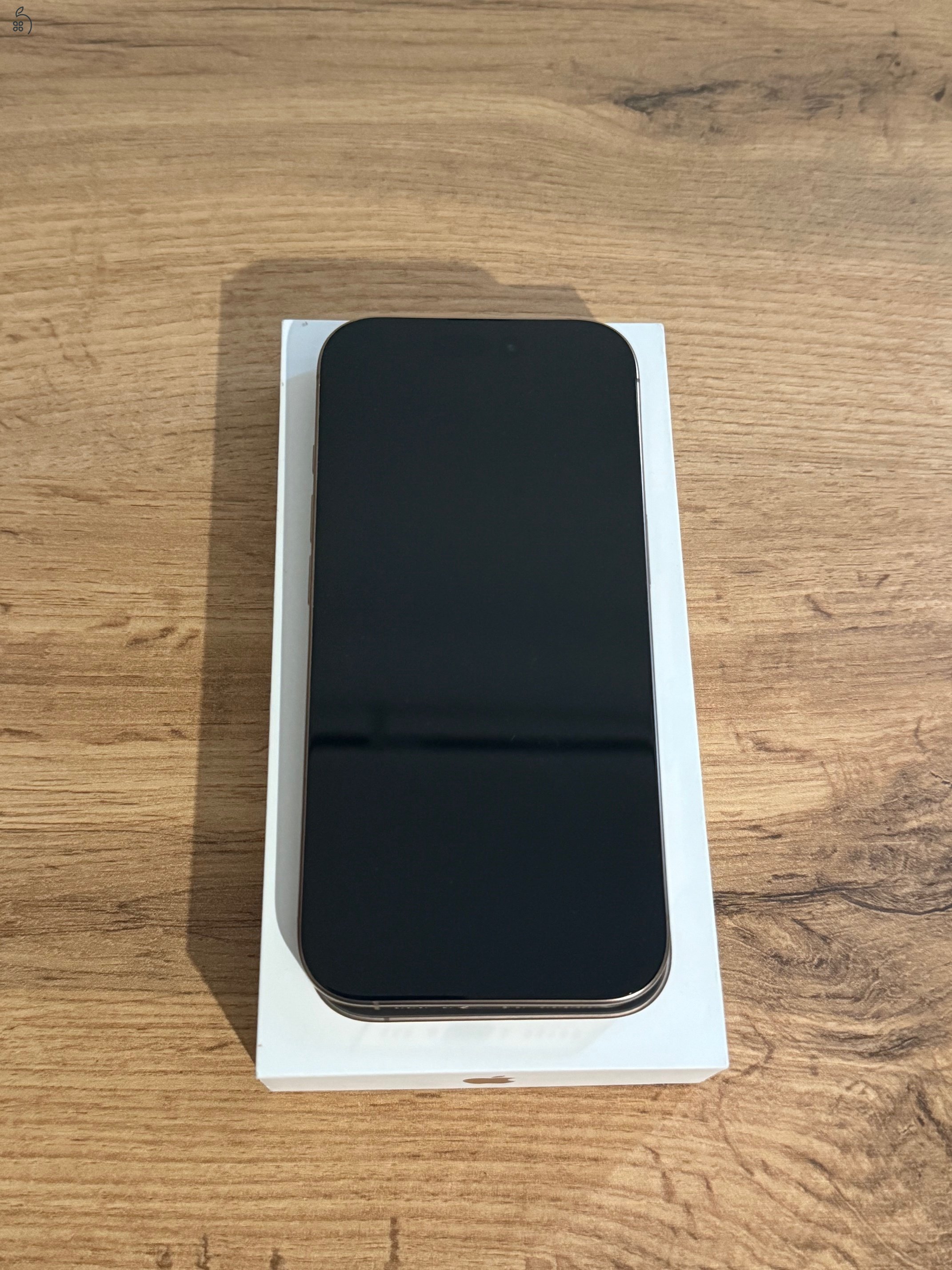 iPhone 16 Pro 256 GB Sivatag Titán - Kártyafüggetlen, Garanciával, 96% Akkumulátor