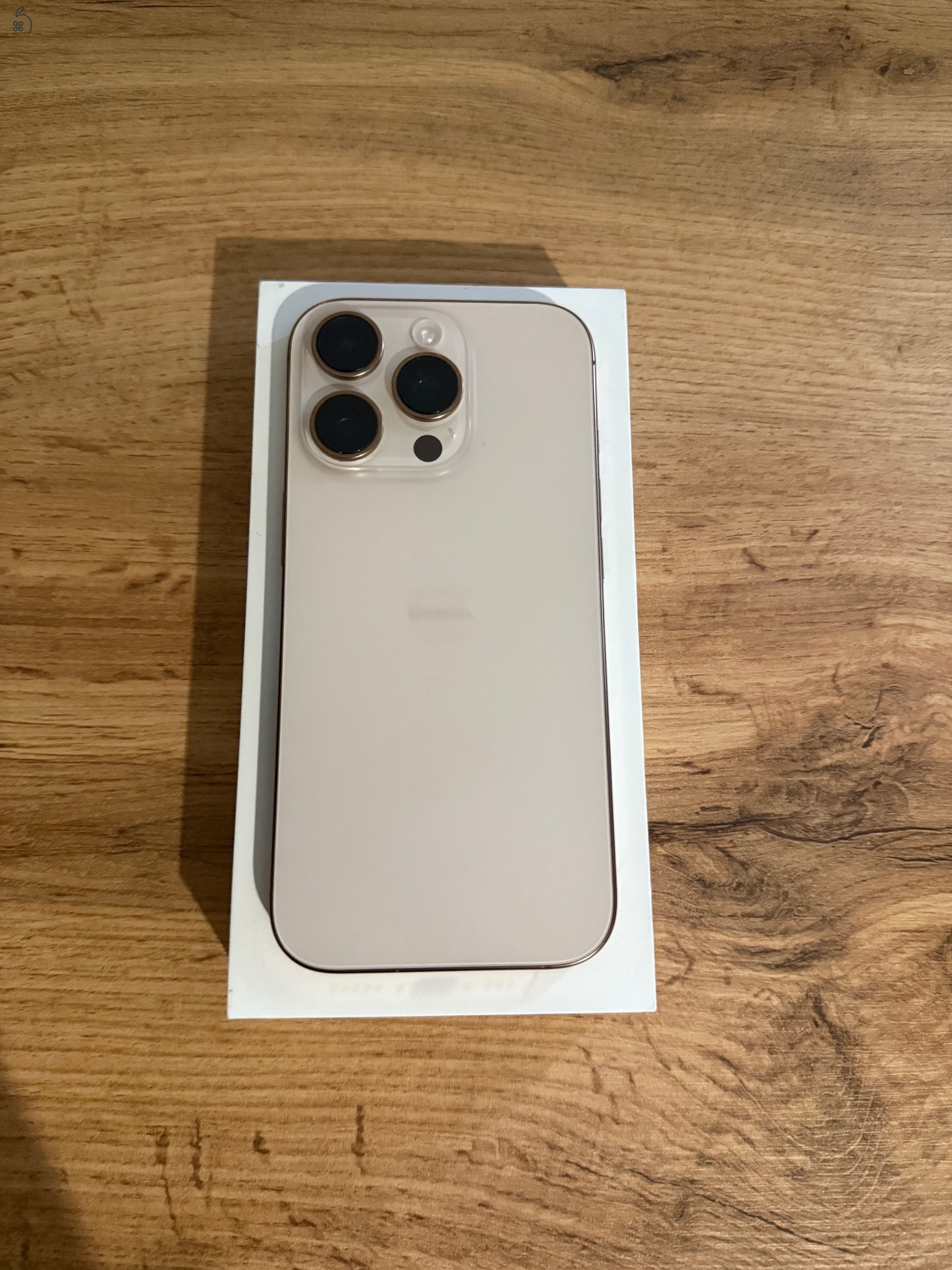 iPhone 16 Pro 256 GB Sivatag Titán - Kártyafüggetlen, Garanciával, 96% Akkumulátor